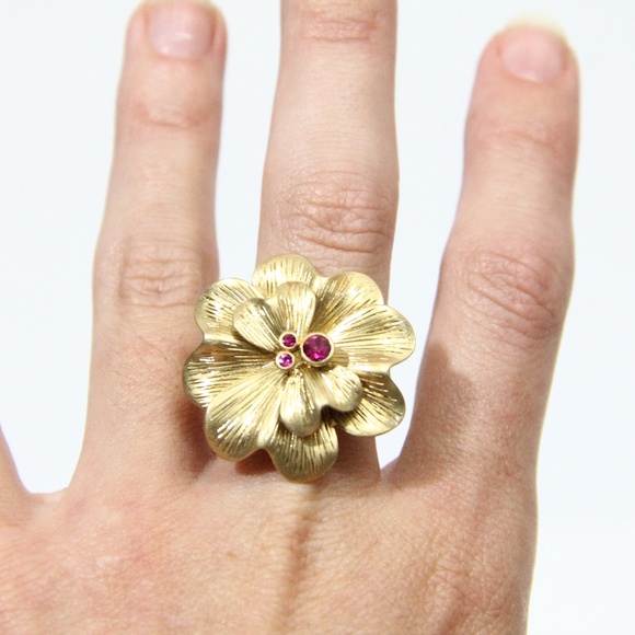 Lia Sophia Gold Flower Ring NEW sz 8 Fashion Jewelry Wildflower Crystals - Picture 4 of 7